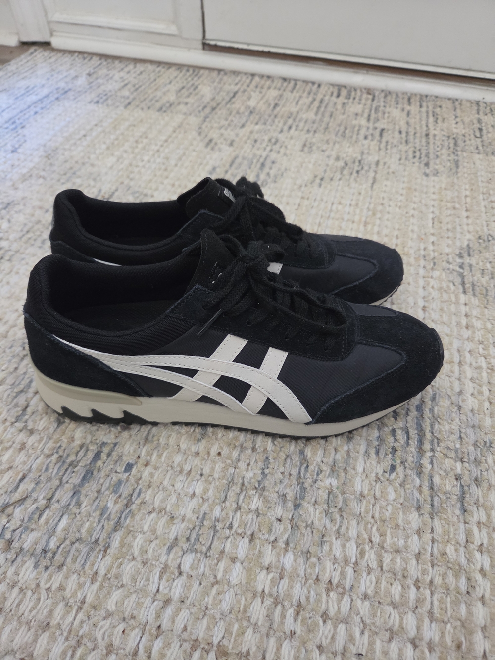Onitsuka Tiger by Asics Womens Black & Oatmeal Sneakers